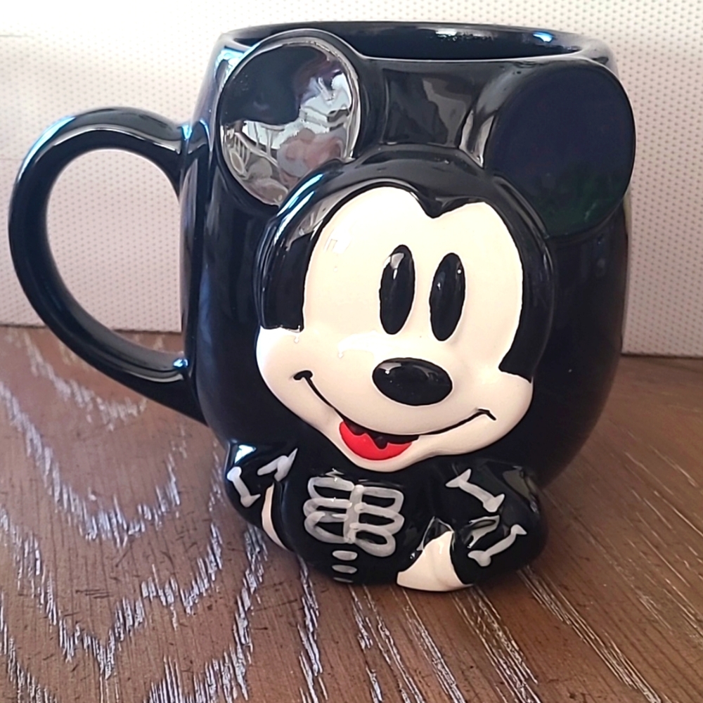 New Mickey Mouse halloween mug
